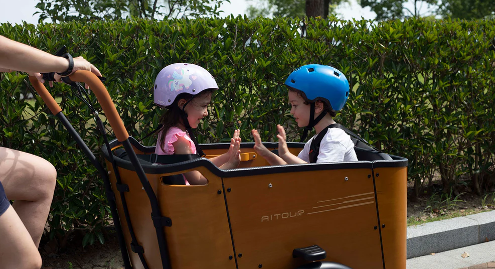 How Long Can You Use a Cargo Bike for Your Growing Kids?